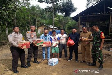 Polres Bangka Barat salurkan bantuan korban angin kencang