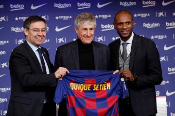 Barcelona pecat Eric Abidal dari jabatan direktur olahraga