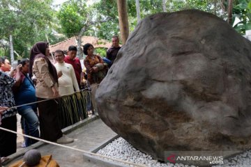 Humaniora kemarin, sistem peringatan dini SNI hingga Kupang gempa