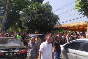 Ratusan warga saksikan rekonstruksi pembunuhan Hakim Jamaluddin