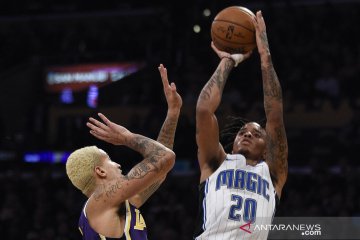 NBA denda pelatih Magic Clifford 25.000 dolar karena kekerasan verbal