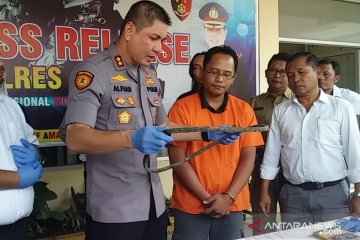 Ayah penyekap anak kandungnya di kandang ayam berakhir di jeruji besi