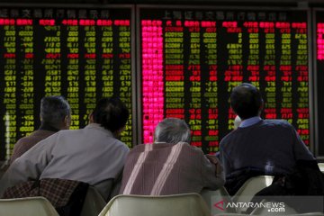 Saham China ditutup jatuh, Indeks Shanghai anjlok hingga 4,95 persen