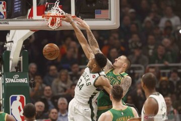 NBA: Milwaukee Bucks vs Boston Celtics