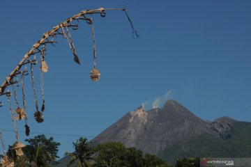 Tiga kali gempa guguran terjadi di Gunung Merapi