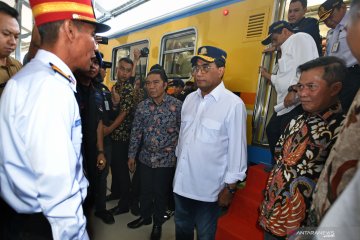 Kunjungan menhub ke stasiun kereta api Serang