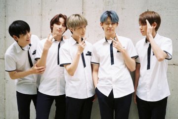 TXT nomor satu di Jepang lewat "Magic Hour"