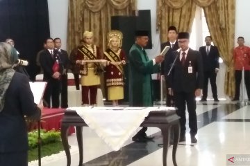 Misran Pasaribu dilantik jadi Kepala OJK Sumbar