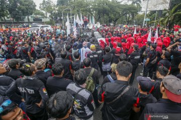 Aksi buruh di Bogor menolak kenaikan BPJS Kesehatan