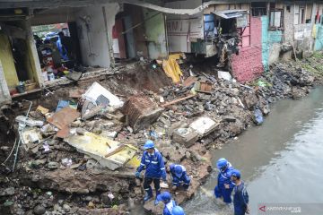 BPBD DKI minta waspadai pergerakan tanah di 10 titik