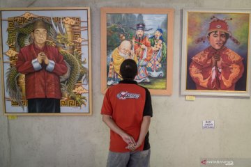 Pameran lukisan bertema Imlek