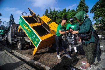 Warga Bandung inisiasi Gerakan Rampas Kantong Plastik