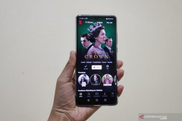 Kiat agar anak tidak menonton konten dewasa di Netflix