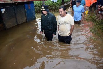 Ridwan Kamil tegaskan komitmen pemprov tangani banjir Kab Bandung