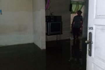 Puluhan rumah di Manggopoh Agam diterjang banjir