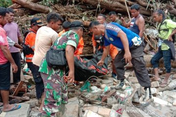 Korban tewas akibat banjir Tapteng bertambah jadi 7 orang