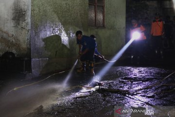 Banjir bandang di Bondowoso