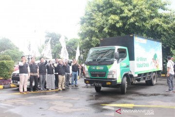 1.000 dus air minum wakaf dibagikan ACT kepada masjid di Jakarta