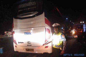 Bus rombongan PWNU Jatim alami kecelakaan di Tol Cipali