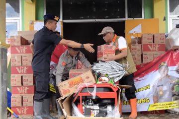 Polda Babel kirim bantuan logistik ke Sukajaya Bogor