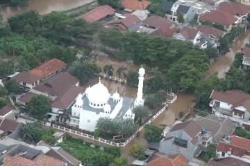 Presiden Jokowi ungkap terjadinya banjir Jabodetabek
