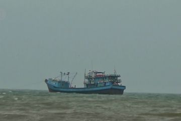 Selama cuaca buruk nelayan pilih alih pekerjaan
