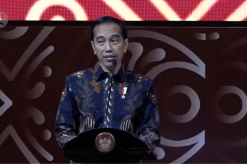 Jokowi mohon DPR sahkan UU Omnibuslaw dalam 100 hari