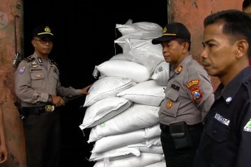 Polisi tangkap kelompok pembobol gudang PG Jatiroto