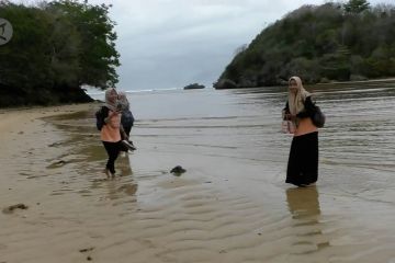 Menyapa eksotika pantai Clungup