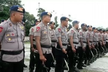 Personel Brimob Polri bantu pengamanan di Papua