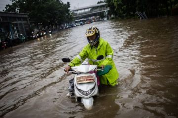 Sejarawan: Banjir bukti Jakarta lupa kepada saudara kembarnya