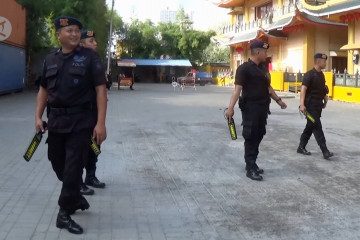 Tim Jibom Polda Sumut cek vihara jelang puncak perayaan Imlek