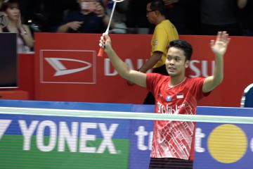 Mainkan emosi Axelsen, Ginting tembus ke final Indonesia Masters