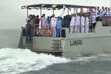 TNI AL Kota Balikpapan tabur bunga peringati Dharma Samudra