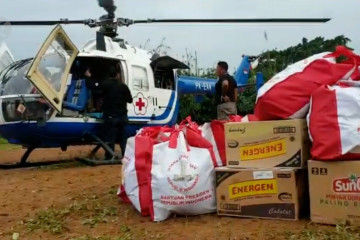 PMI salurkan bantuan untuk warga di kaki Gunung Halimun