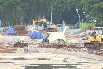 Kesepakatan bulat menghentikan sementara revitalisasi Monas