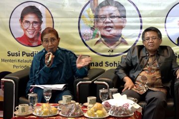 Susi Pudjiastuti: Kapal asing boleh lewat Natuna, tapi tidak mencuri ikan