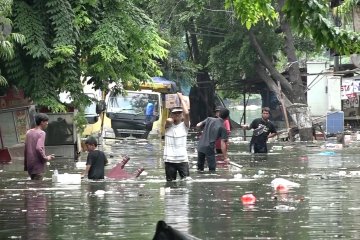 Jakarta status siaga potensi banjir dampak hujan lebat 24-25 Januari