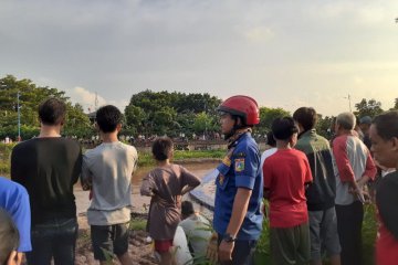 Berenang di Kali Pesanggrahan, bocah 11 tahun tenggelam