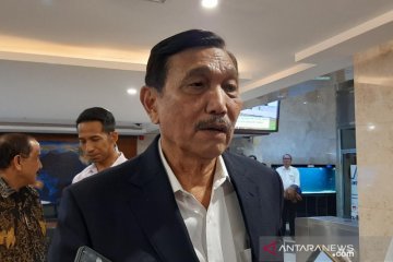 Kemarin, Luhut soal larangan mudik hingga harga minyak anjlok