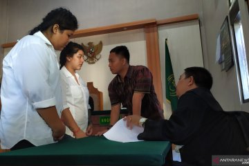 Dua warga Thailand dituntut 19 tahun penjara bawa shabu-shabu ke Bali