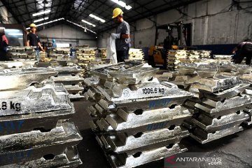 Anggota DPR sayangkan ketergantungan timah terhadap harga global