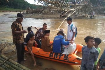 Warga korban bencana di Lebak butuh jembatan gantung