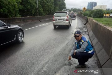 Jasa Marga ganti rugi kendaraan pecah ban Tol Soedijatmo