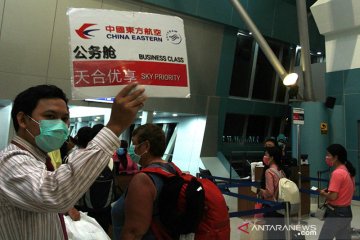 Pengamat: Penutupan rute penerbangan ke China tak membuat rugi
