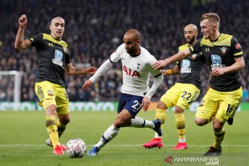 Southampton jadi klub Inggris pertama yang resmi potong gaji pemain