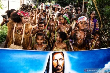 Parade pekabaran injil di Serui Papua