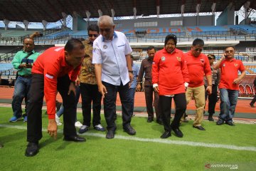 Ketua Umum PSSI tinjau Stadion Gelora Bung Tomo Surabaya