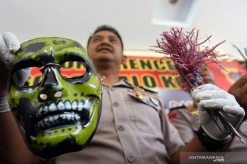 Penangkapan pelaku penyerangan panah rakitan