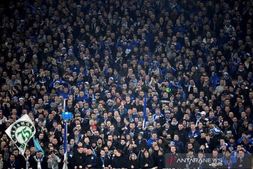 Schalke didenda 50 ribu euro akibat sorakan rasial suporter